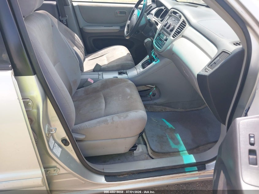 2005 Toyota Highlander VIN JTEHD21A450033368 IAAI salvage auction — NORMAL WEAR, Original (Texas), sold $750 on 2026-07-10 (photo 5)