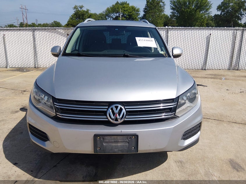2017 Volkswagen Tiguan VIN WVGRV7AX8HW500912 IAAI salvage auction — NORMAL WEAR, Clear (Missouri), sold $1,800 on 2026-07-28 (photo 6)