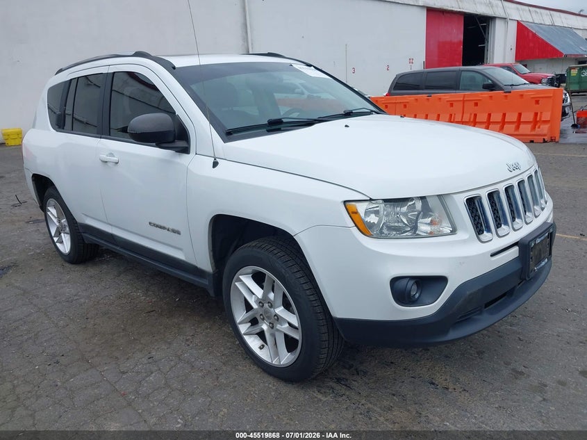2011 Jeep Compass VIN 1J4NF5FB8BD176536 IAAI salvage auction — NORMAL WEAR, Clear-Dealer Only (Oregon), sold $900 on 2026-07-09 (photo 1)