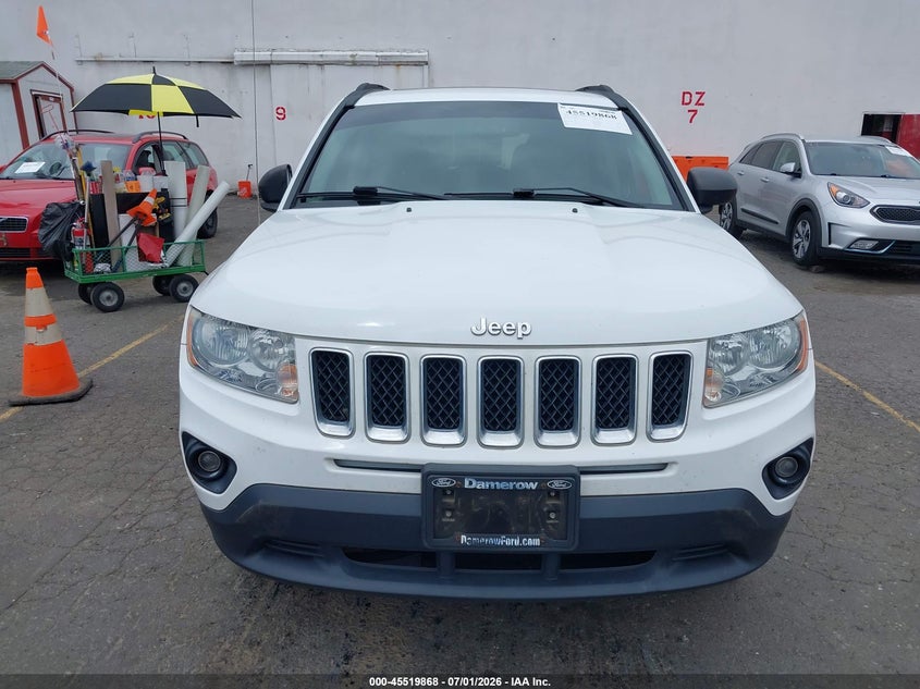 2011 Jeep Compass VIN 1J4NF5FB8BD176536 IAAI salvage auction — NORMAL WEAR, Clear-Dealer Only (Oregon), sold $900 on 2026-07-09 (photo 6)
