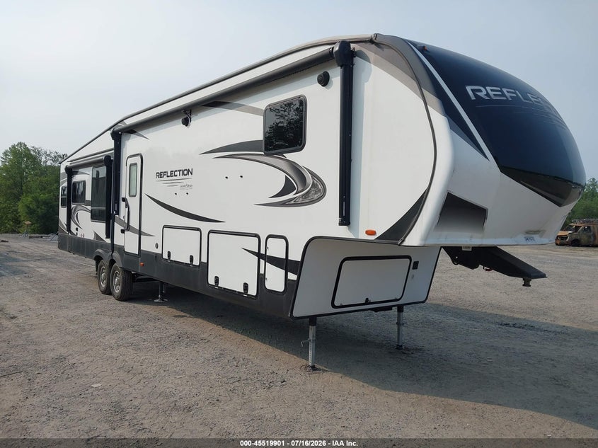 2022 Grand design Reflection VIN 573FR4226N9918997 — IAAI salvage auction photo