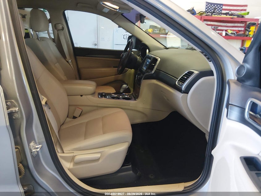 2019 Jeep Grand cherokee VIN 1C4RJFAG0KC836914 IAAI salvage auction — NORMAL WEAR, Sf97 (Oklahoma), sold $11,100 on 2026-08-03 (photo 5)