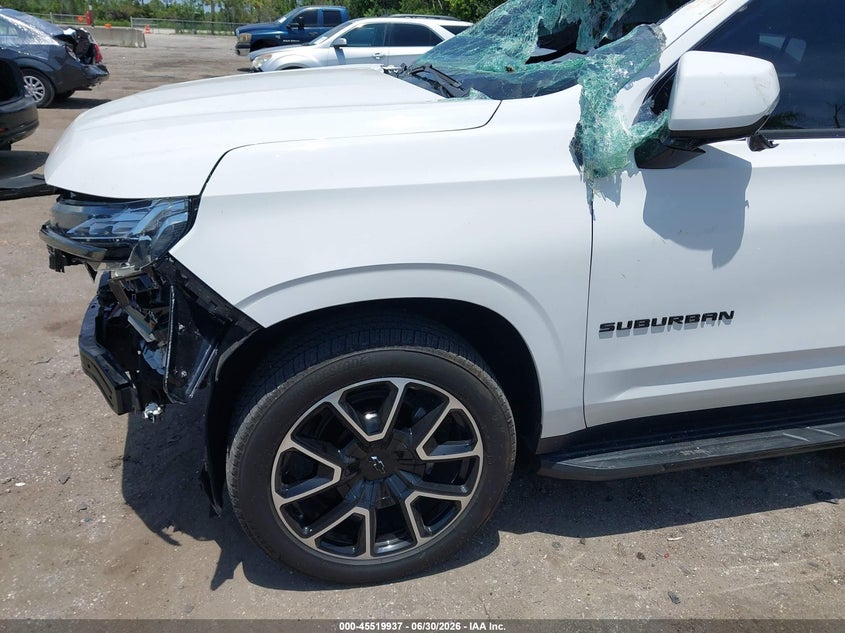 2021 Chevrolet Suburban VIN 1GNSCEKDXMR273629 IAAI salvage auction — FRONT END, Salvage Title, sold $8,000 on 2026-07-29 (photo 6)