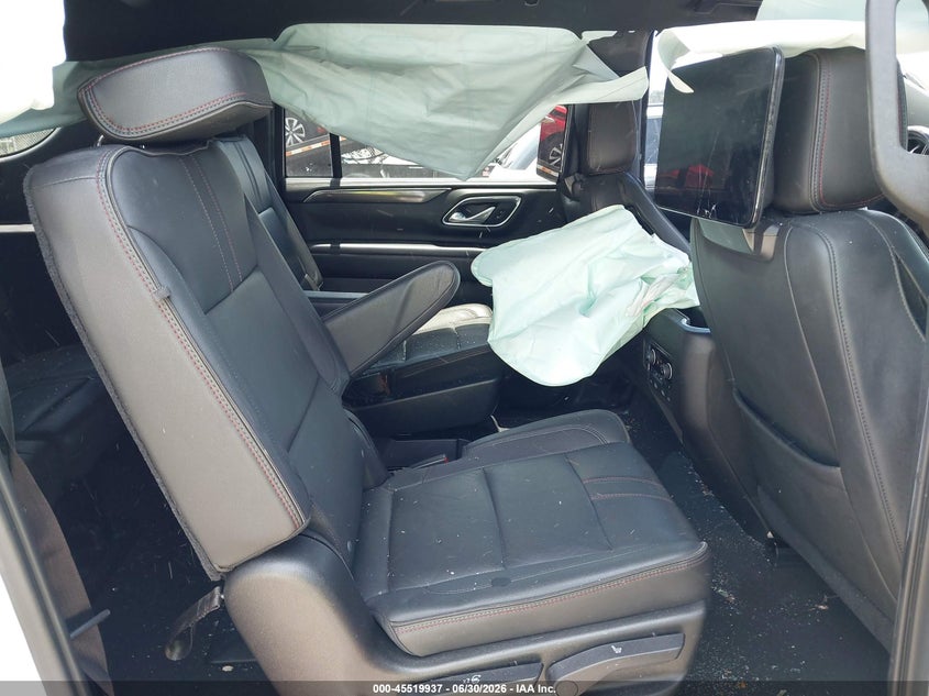 2021 Chevrolet Suburban VIN 1GNSCEKDXMR273629 IAAI salvage auction — FRONT END, Salvage Title, sold $8,000 on 2026-07-29 (photo 8)