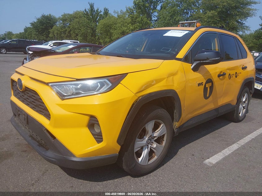 2019 Toyota Rav 4 VIN JTMRWRFV7KD012302 IAAI salvage auction — FRONT & REAR, Clear (New York), sold $7,600 on 2026-07-27 (photo 2)