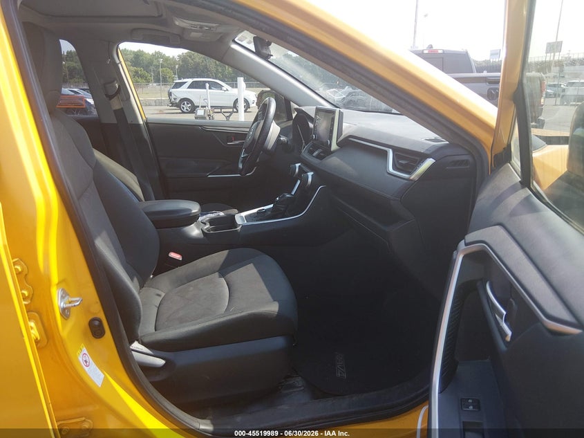 2019 Toyota Rav 4 VIN JTMRWRFV7KD012302 IAAI salvage auction — FRONT & REAR, Clear (New York), sold $7,600 on 2026-07-27 (photo 5)