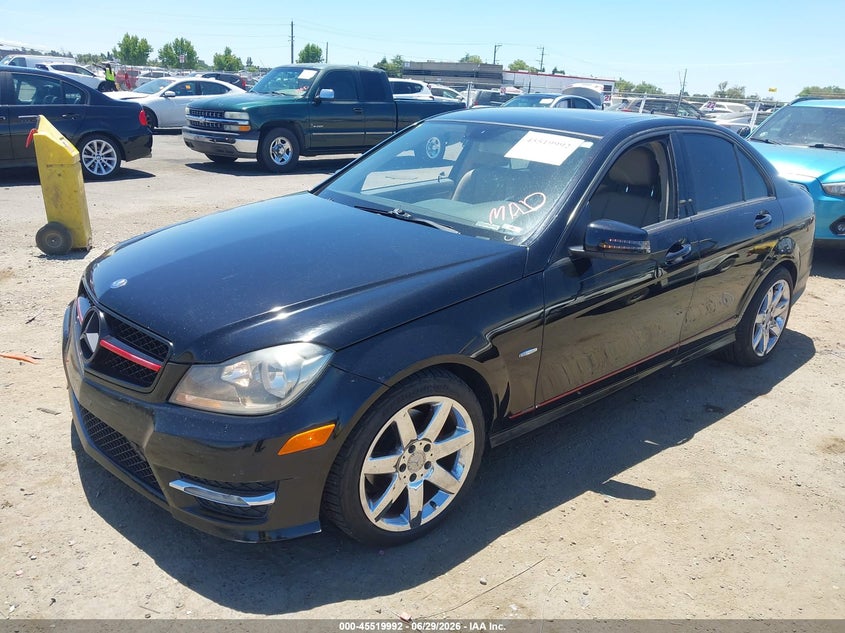 2012 Mercedes-benz C-klasse VIN WDDGF4HBXCR193421 IAAI salvage auction — NORMAL WEAR, Clear - Dealer Only (California), sold $725 on 2026-07-29 (photo 2)