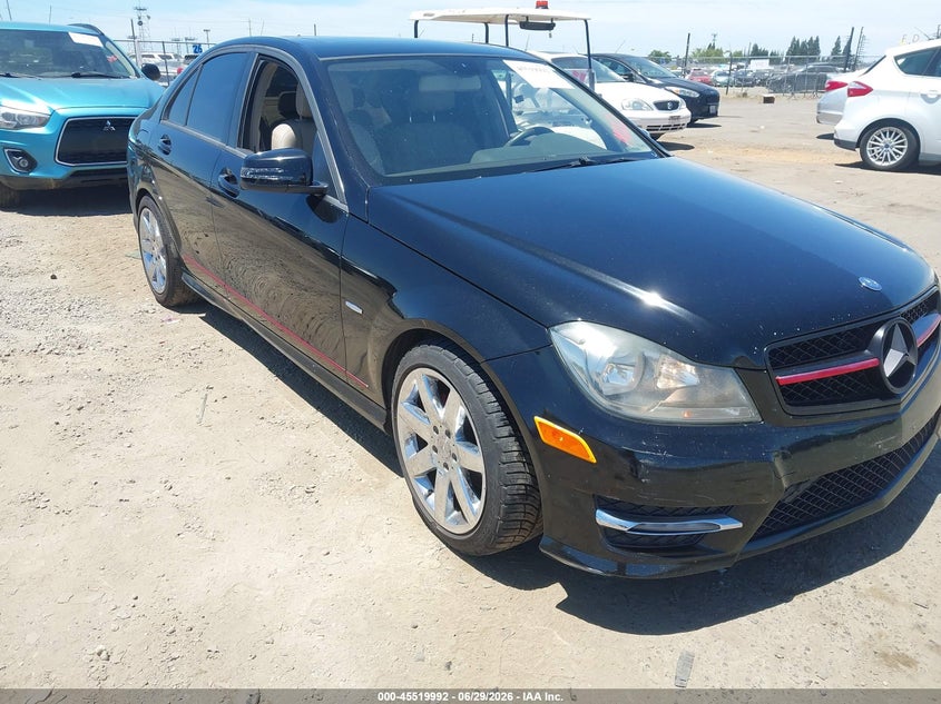 2012 Mercedes-benz C-klasse VIN WDDGF4HBXCR193421 IAAI salvage auction — NORMAL WEAR, Clear - Dealer Only (California), sold $725 on 2026-07-29 (photo 6)