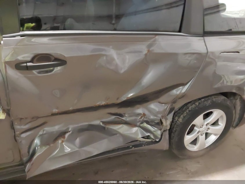 2017 Toyota Sienna VIN 5TDZZ3DCXHS802762 IAAI salvage auction — LEFT SIDE, Salvage (Minnesota), sold $5,700 on 2026-07-29 (photo 6)