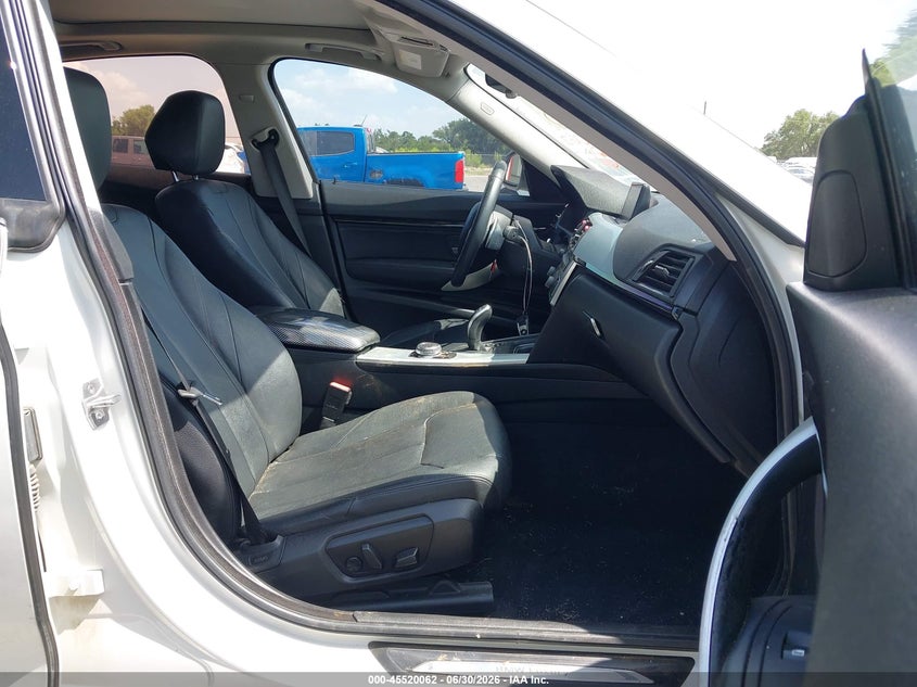 2015 BMW 3er VIN WBA3X5C5XFD562581 IAAI salvage auction — RIGHT FRONT, Salvage (Texas), sold $1,350 on 2026-08-20 (photo 5)