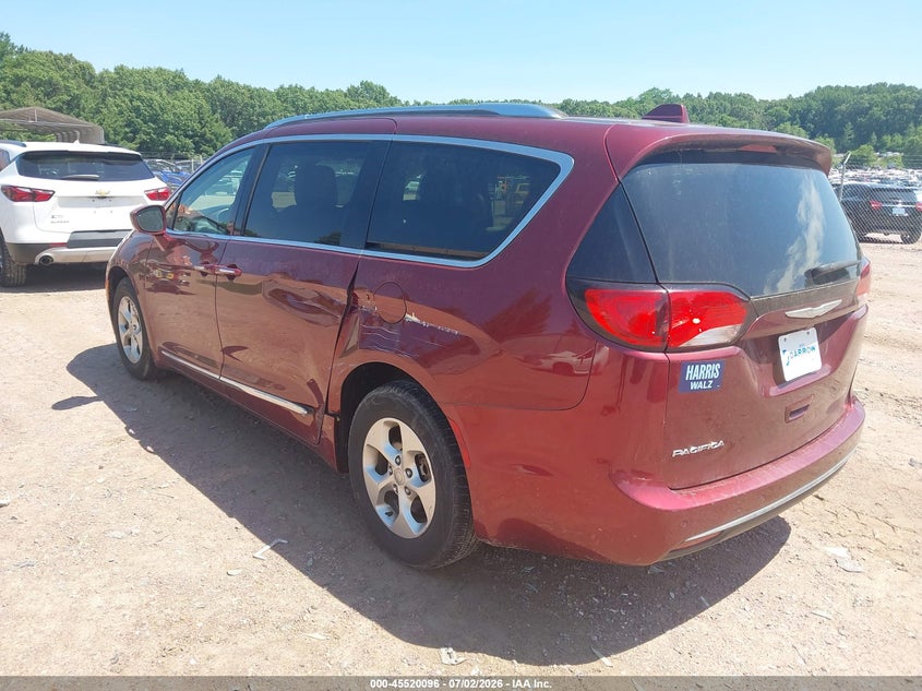 2017 Chrysler Pacifica VIN 2C4RC1EG8HR659343 IAAI salvage auction — FRONT & REAR, Clear (Wisconsin), sold $2,700 on 2026-07-11 (photo 3)