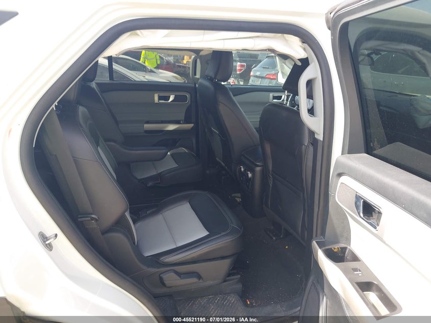 2022 Ford Explorer VIN 1FMSK7DH6NGB43475 IAAI salvage auction — RIGHT FRONT, Salvage (Texas), sold $7,600 on 2026-08-22 (photo 8)