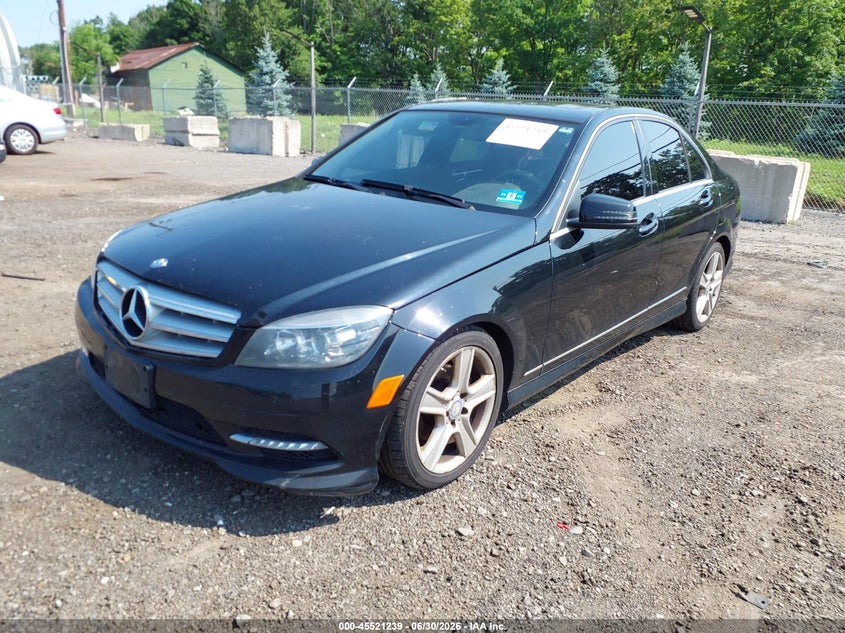 2011 Mercedes-benz C class VIN WDDGF8BB1BR162718 IAAI salvage auction — NORMAL WEAR, Clear (New Jersey), sold $600 on 2026-07-16 (photo 2)
