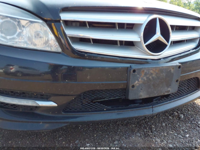 2011 Mercedes-benz C class VIN WDDGF8BB1BR162718 IAAI salvage auction — NORMAL WEAR, Clear (New Jersey), sold $600 on 2026-07-16 (photo 6)