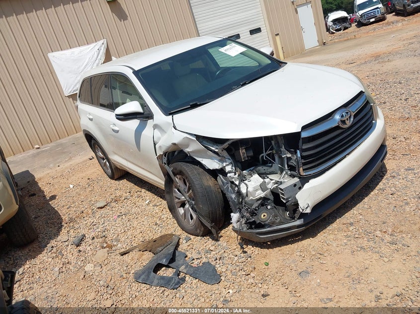 2015 Toyota Highlander VIN 5TDZKRFH5FS079903 IAAI salvage auction — FRONT END, Salvage (North Carolina), sold $5,600 on 2026-07-27 (photo 1)