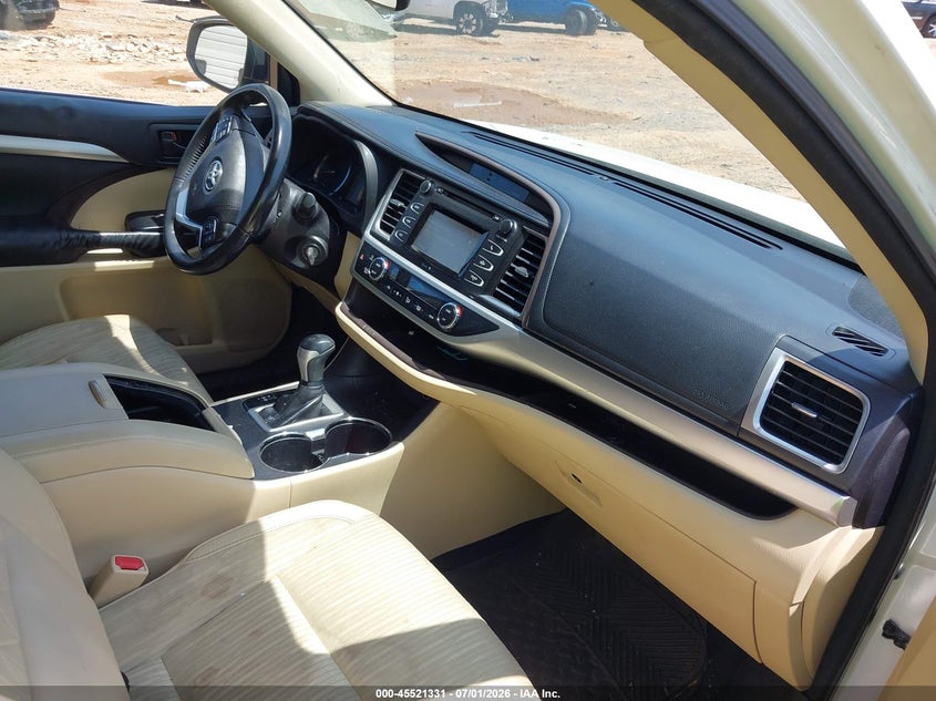 2015 Toyota Highlander VIN 5TDZKRFH5FS079903 IAAI salvage auction — FRONT END, Salvage (North Carolina), sold $5,600 on 2026-07-27 (photo 5)
