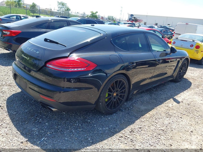 2015 Porsche Panamera VIN WP0AD2A79FL040892 IAAI salvage auction — UNKNOWN, Salvage (Illinois), sold $2,350 on 2026-08-12 (photo 4)