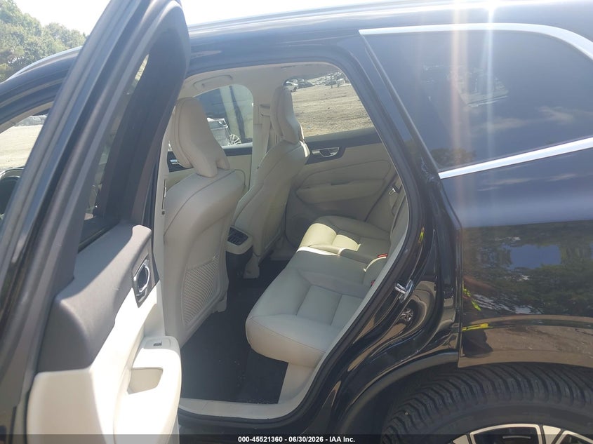 2019 Volvo Xc60 VIN LYV102RL0KB289870 IAAI salvage auction — SIDE, Salvage (Georgia), sold $9,300 on 2026-08-19 (photo 8)