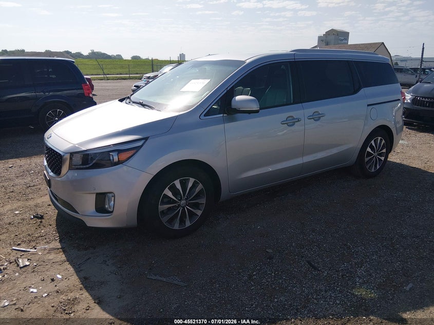 2018 Kia SEDONA VIN KNDMC5C18J6375756 IAAI salvage auction — NORMAL WEAR, Clear (Illinois), sold $1,650 on 2026-07-29 (photo 2)