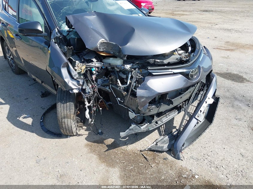 2018 Toyota Rav 4 VIN JTMBFREV6JJ249754 IAAI salvage auction — RIGHT FRONT, Salvage Title, sold $2,850 on 2026-08-01 (photo 6)
