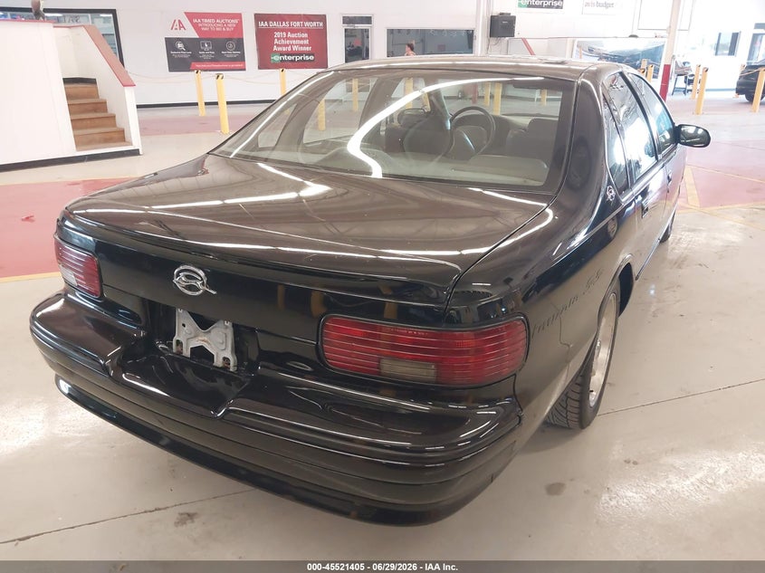 1996 Chevrolet Caprice VIN 1G1BL52P8TR191652 IAAI salvage auction — NORMAL WEAR, Clear (Massachusetts), sold $11,100 on 2026-07-06 (photo 4)