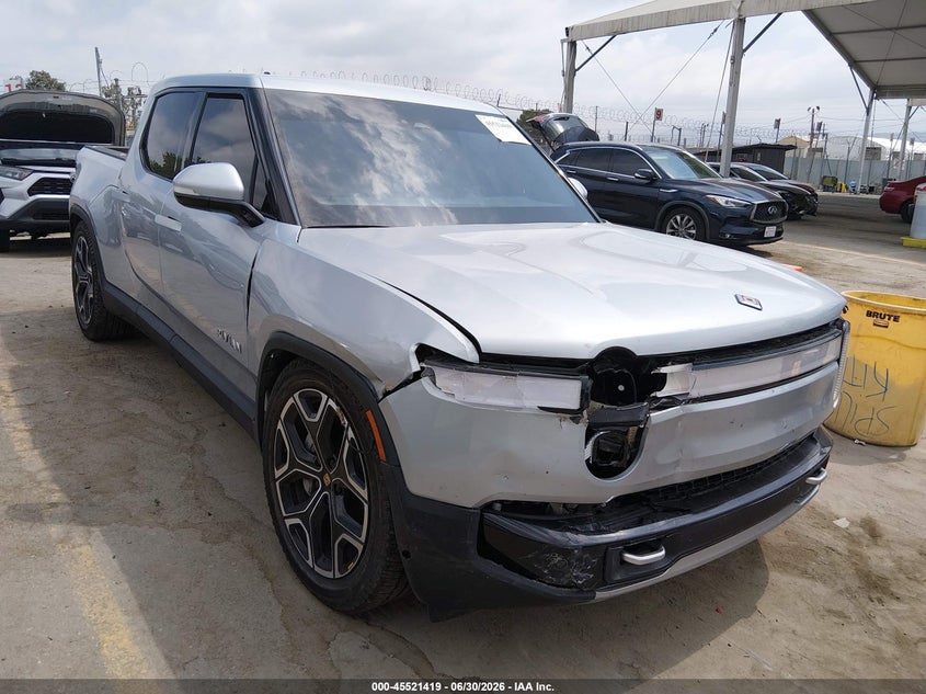 2024 Rivian R1t VIN 7FCTGCAA9RN030366 IAAI salvage auction — FRONT END, Salvage (Arizona), sold $17,850 on 2026-07-08 (photo 1)