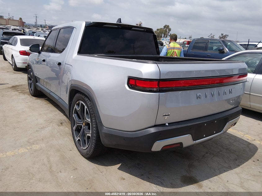 2024 Rivian R1t VIN 7FCTGCAA9RN030366 IAAI salvage auction — FRONT END, Salvage (Arizona), sold $17,850 on 2026-07-08 (photo 3)