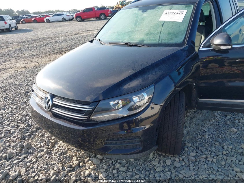 2017 Volkswagen Tiguan VIN WVGRV7AXXHW504346 IAAI salvage auction — NORMAL WEAR, Salvage Title, sold $2,400 on 2026-07-13 (photo 6)