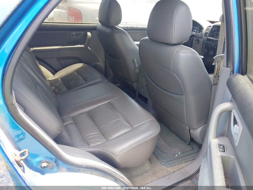 2005 Kia Sorento VIN KNDJC733655404635 IAAI salvage auction — NORMAL WEAR, Clear (Virginia), sold $275 on 2026-07-21 (photo 8)