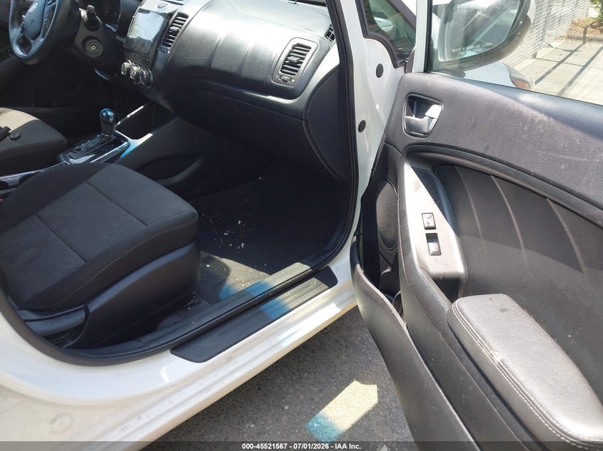 2018 Kia Forte VIN 3KPFK4A72JE218957 IAAI salvage auction — FRONT END, Salvage (North Carolina), sold $900 on 2026-07-23 (photo 5)
