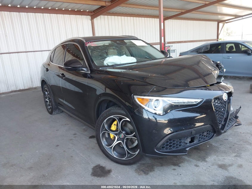 2019 Alfa romeo Stelvio VIN ZASPAKBN0K7C49321 IAAI salvage auction — LEFT FRONT, Wait Title, sold $1,900 on 2026-08-12 (photo 1)