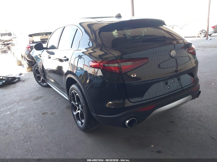 2019 Alfa romeo Stelvio VIN ZASPAKBN0K7C49321 IAAI salvage auction — LEFT FRONT, Wait Title, sold $1,900 on 2026-08-12 (photo 3)