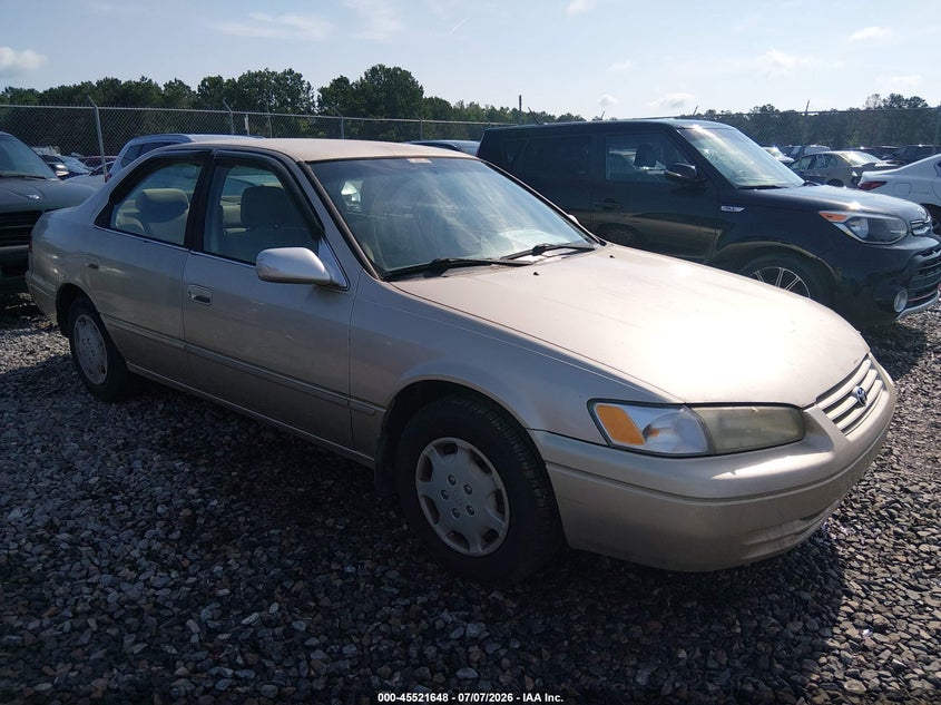 1998 Toyota Camry VIN JT2BG22K5W0246011 IAAI salvage auction — NORMAL WEAR, Clear (Georgia), sold $225 on 2026-07-17 (photo 1)