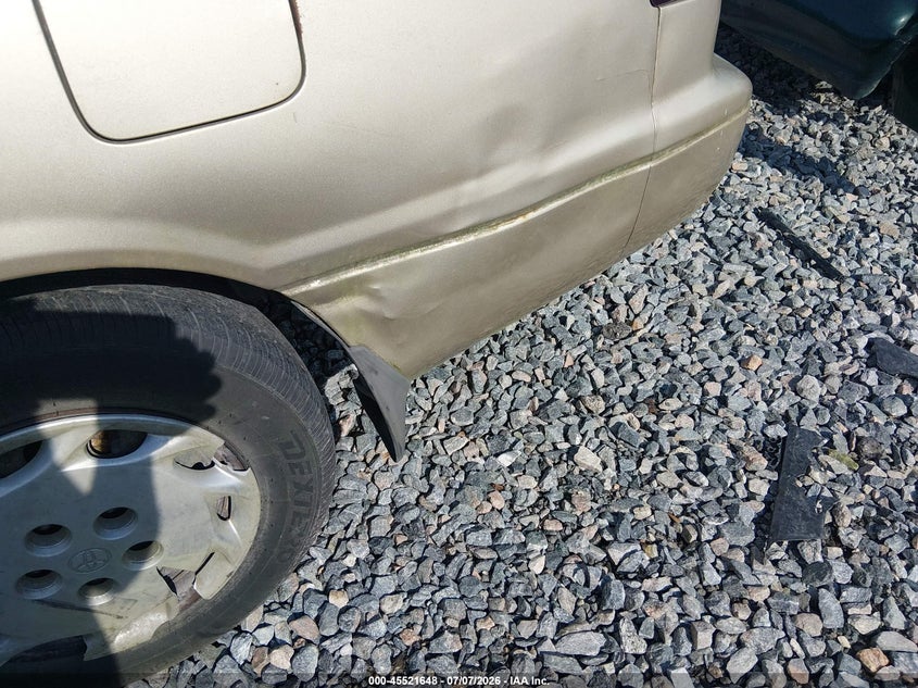 1998 Toyota Camry VIN JT2BG22K5W0246011 IAAI salvage auction — NORMAL WEAR, Clear (Georgia), sold $225 on 2026-07-17 (photo 6)