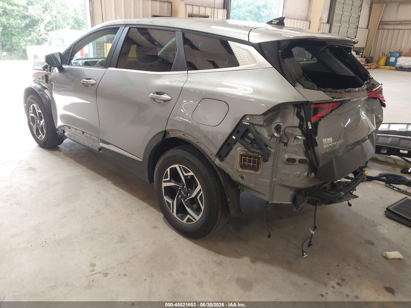 2024 Kia Sportage VIN KNDPU3DF7R7247930 IAAI salvage auction — FRONT & REAR, Salvage Title, sold $5,800 on 2026-08-01 (photo 3)