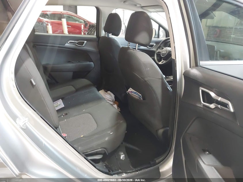 2024 Kia Sportage VIN KNDPU3DF7R7247930 IAAI salvage auction — FRONT & REAR, Salvage Title, sold $5,800 on 2026-08-01 (photo 8)