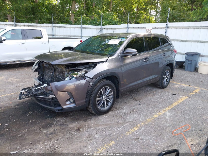 2017 Toyota Highlander VIN 5TDJZRFH3HS473878 IAAI salvage auction — FRONT END, Salvage Title, sold $6,600 on 2026-07-27 (photo 2)