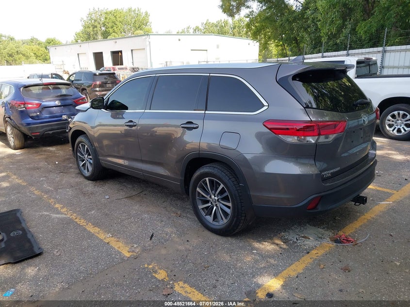 2017 Toyota Highlander VIN 5TDJZRFH3HS473878 IAAI salvage auction — FRONT END, Salvage Title, sold $6,600 on 2026-07-27 (photo 3)