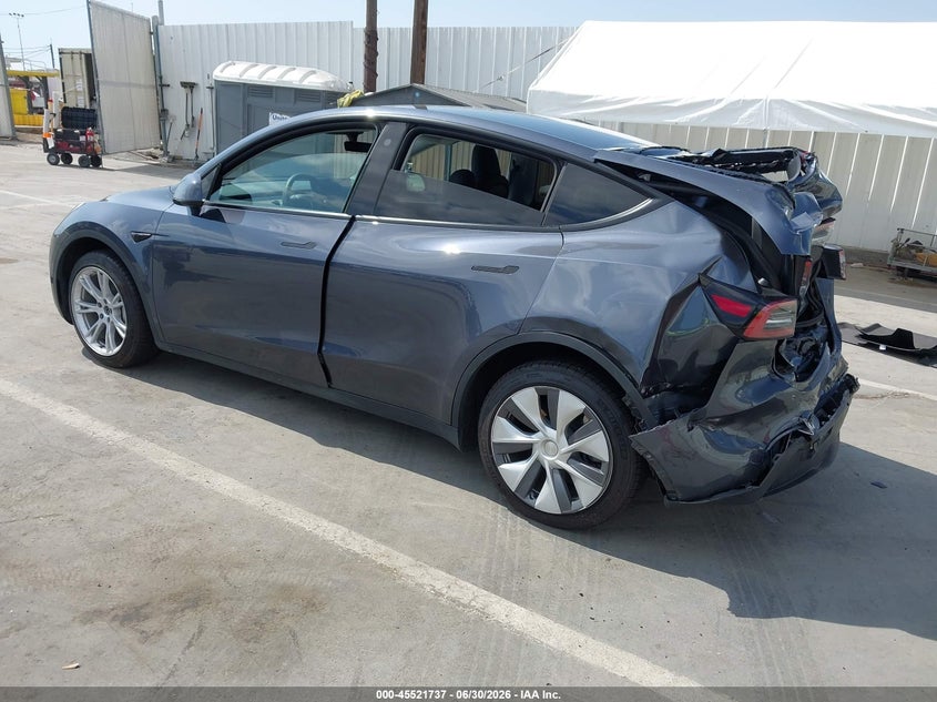 2023 Tesla Model y VIN 7SAYGDEE1PA024149 IAAI salvage auction — REAR END, Salvage (California), sold $5,100 on 2026-07-29 (photo 3)