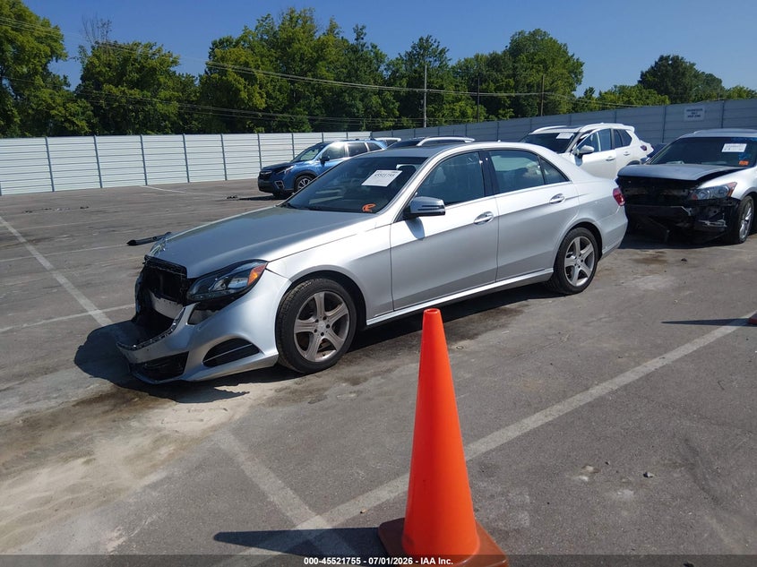 2014 Mercedes-benz E-klasse VIN WDDHF8JBXEA817578 IAAI salvage auction — FRONT END, Clear (Tennessee), sold $1,300 on 2026-08-11 (photo 2)