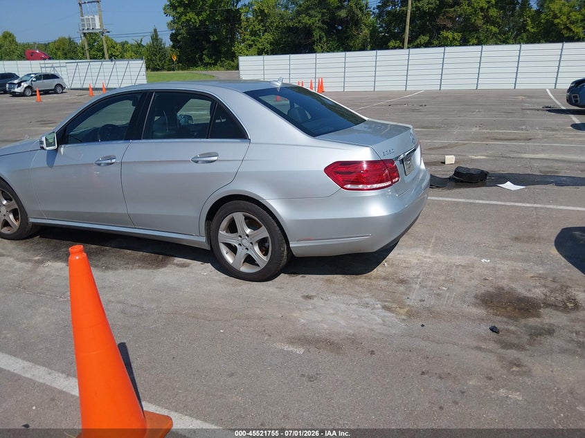 2014 Mercedes-benz E-klasse VIN WDDHF8JBXEA817578 IAAI salvage auction — FRONT END, Clear (Tennessee), sold $1,300 on 2026-08-11 (photo 3)