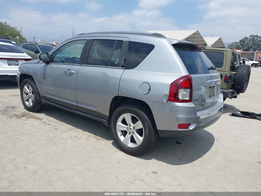 2015 Jeep Compass VIN 1C4NJCEA5FD164867 IAAI salvage auction — RIGHT FRONT, Wait Title, sold $1,200 on 2026-08-03 (photo 3)