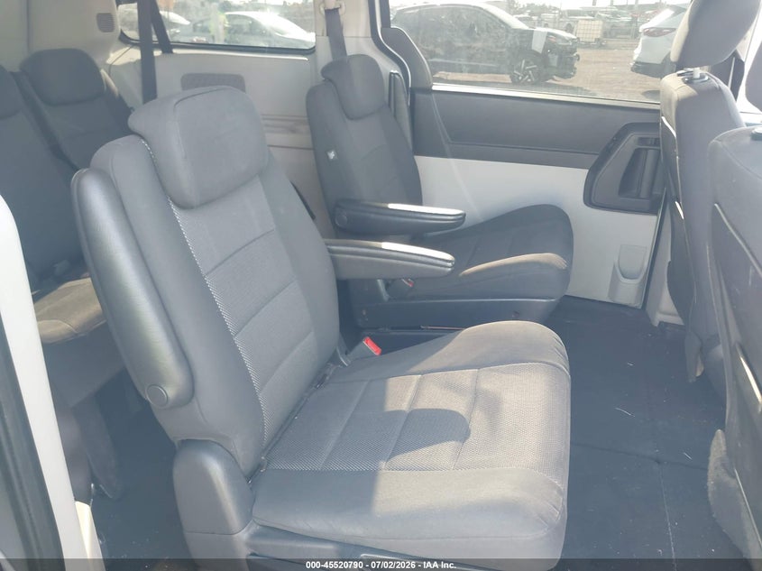 2008 Dodge Caravan VIN 2D8HN54P38R835277 IAAI salvage auction — REAR END, Salvage (Texas), sold $500 on 2026-07-22 (photo 8)
