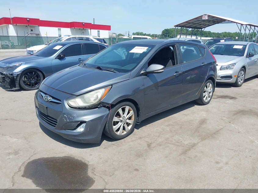 2013 Hyundai Accent VIN KMHCU5AE9DU067389 IAAI salvage auction — SIDE, Salvage - Greater Than 75% (Maryland), sold $450 on 2026-07-30 (photo 2)
