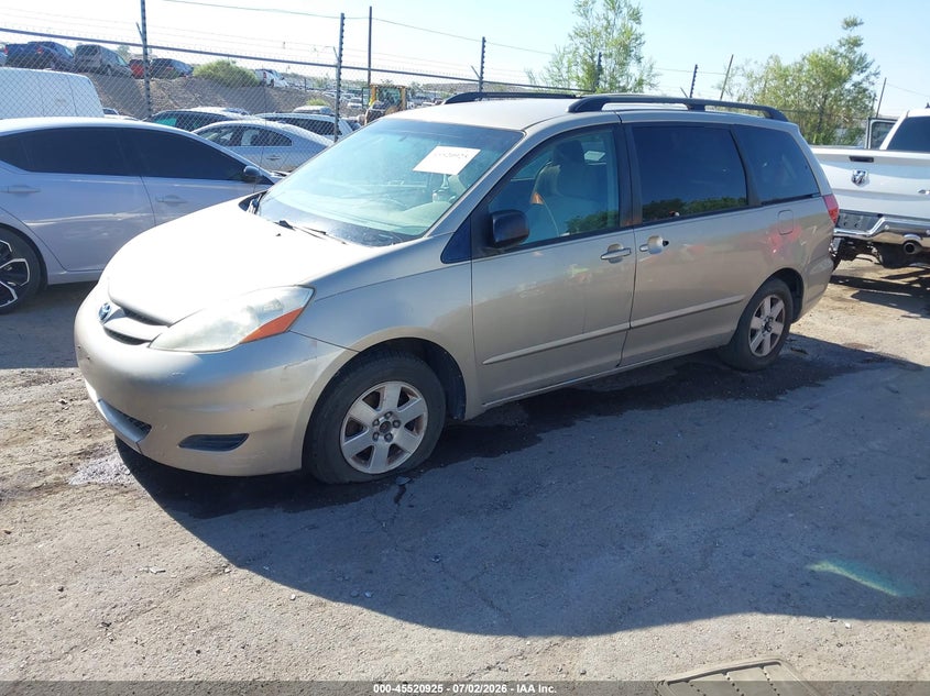 2007 Toyota Sienna VIN 5TDZK23C77S000264 IAAI salvage auction — NORMAL WEAR, Clear (New Mexico), sold $625 on 2026-07-29 (photo 2)