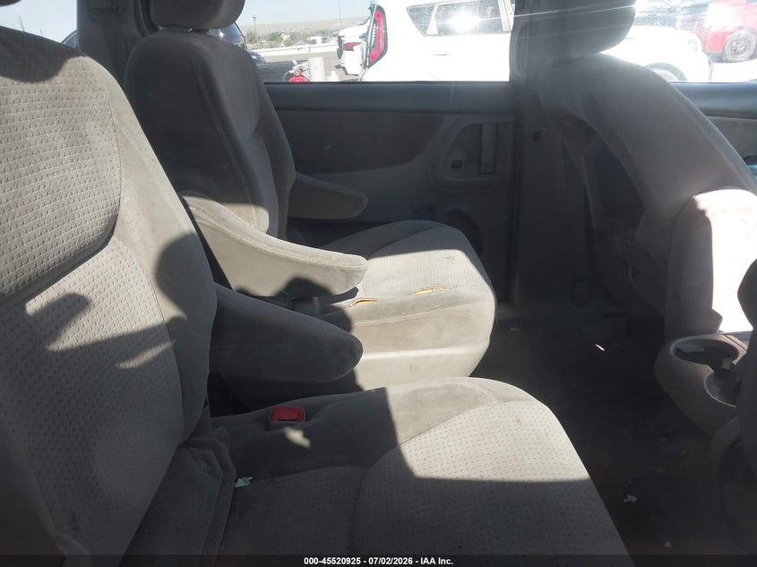 2007 Toyota Sienna VIN 5TDZK23C77S000264 IAAI salvage auction — NORMAL WEAR, Clear (New Mexico), sold $625 on 2026-07-29 (photo 8)