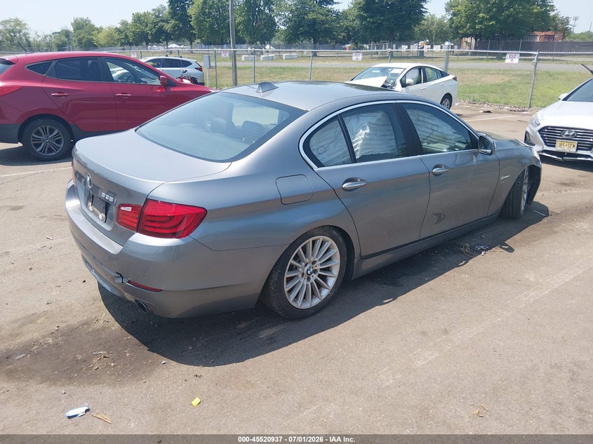 2012 BMW 5er VIN WBAFU7C55CDU63079 IAAI salvage auction — SIDE, Clear (New Jersey), sold $900 on 2026-07-27 (photo 4)