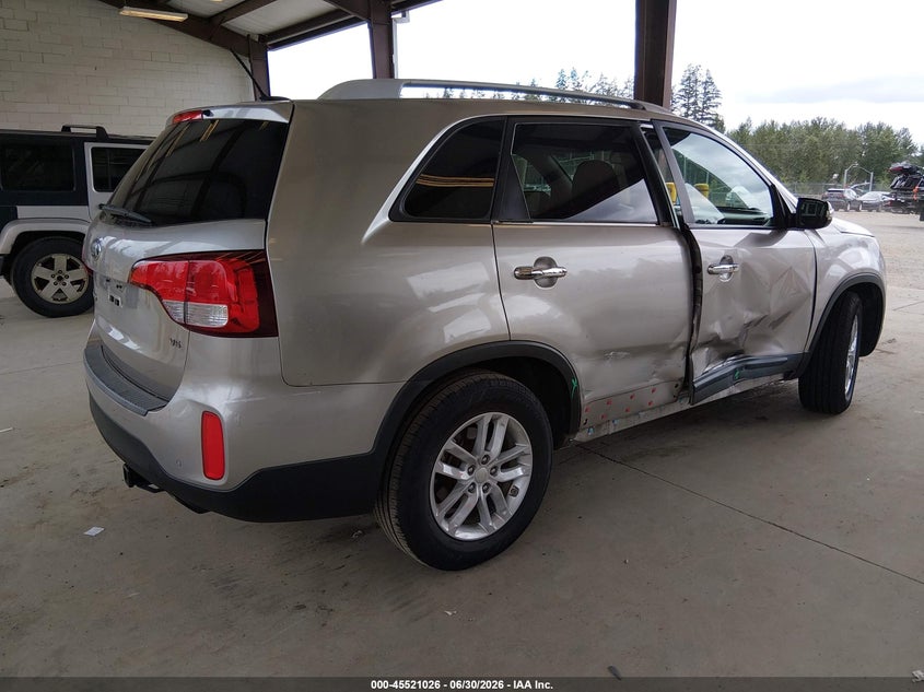 2015 Kia Sorento VIN 5XYKT4A76FG610684 IAAI salvage auction — RIGHT SIDE, Salvage Title, sold $1,350 on 2026-07-29 (photo 4)
