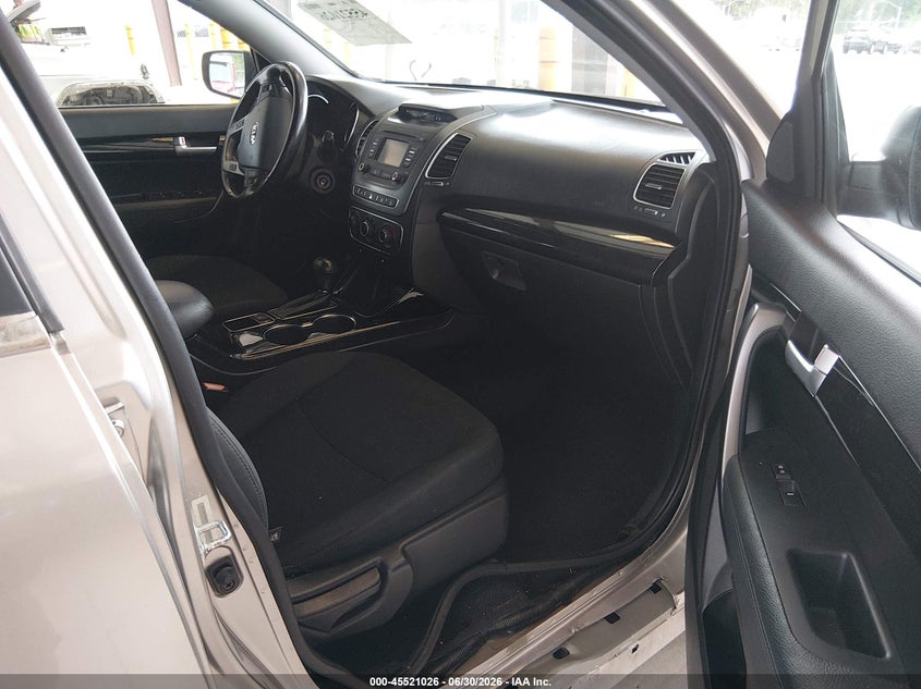 2015 Kia Sorento VIN 5XYKT4A76FG610684 IAAI salvage auction — RIGHT SIDE, Salvage Title, sold $1,350 on 2026-07-29 (photo 5)