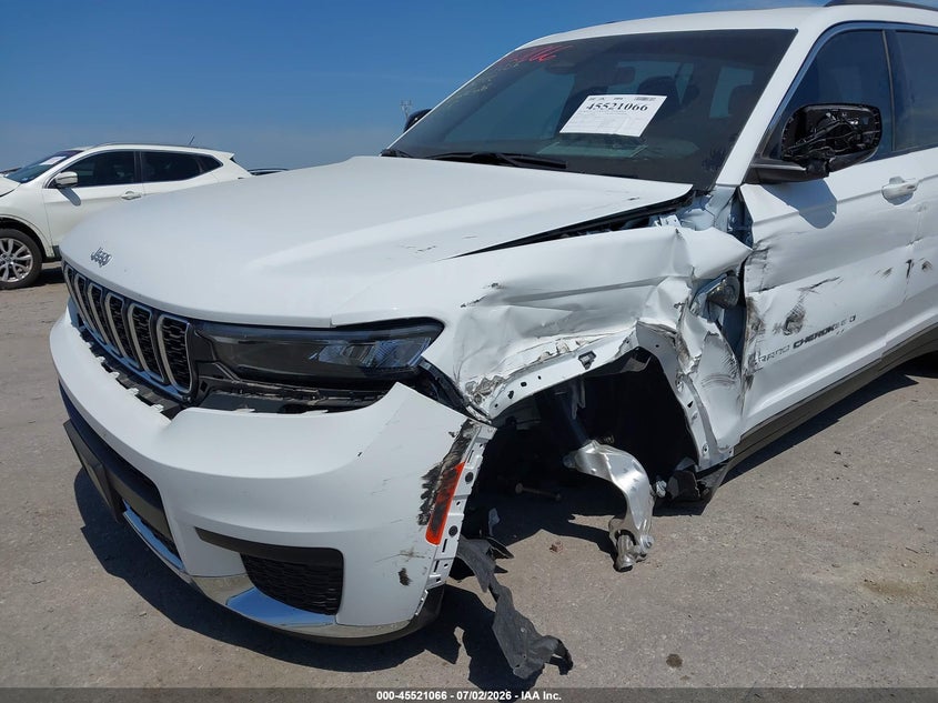 2026 Jeep Grand cherokee VIN 1C4RJJAG7T8558570 IAAI salvage auction — LEFT SIDE, Original (Texas), sold $13,300 on 2026-09-29 (photo 6)